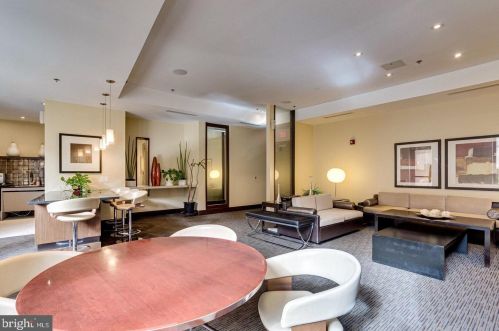 440 L St, Washington DC  20001-2560 exterior