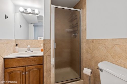 4815 Mulligan Ave, Chicago IL 60630-2921 exterior