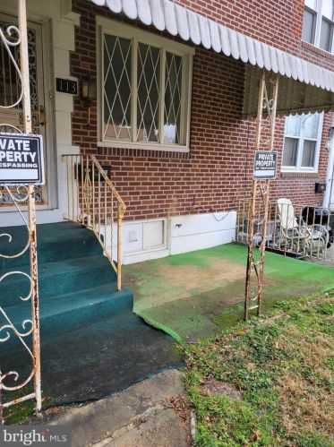 113 21st St, Chester, PA 19013-5013