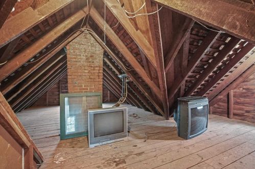 34 Webb Rd, Middletown NY 10940-6535 exterior