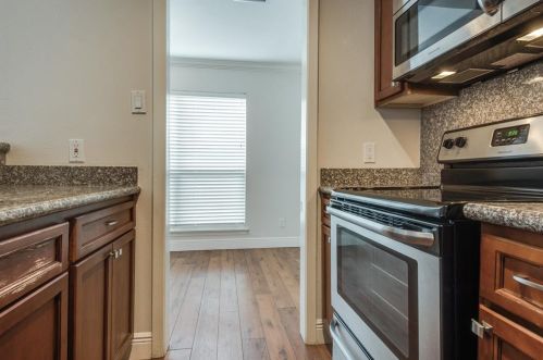 3907 Gilbert Ave, Dallas, TX 75219-3805