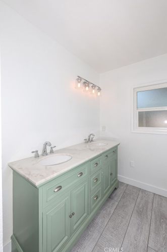 305 Palm St, Turlock CA  95380-4910 exterior