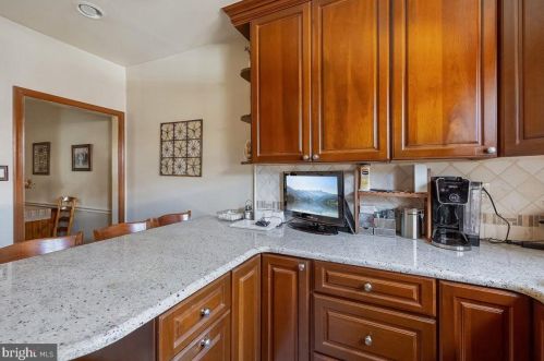 3223 Longshore Ave, Philadelphia PA 19149-2025 exterior