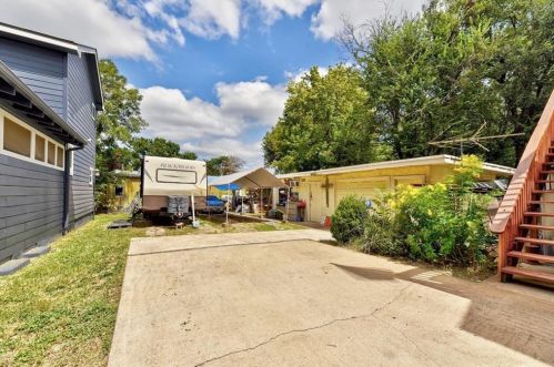 604 Fletcher St, Austin TX 78704-5031 exterior