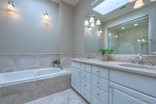 2252 Racine Ave, Chicago IL 60614-2110 exterior