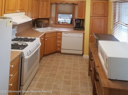 115 15th Ave, Belmar NJ  07719-2519 exterior