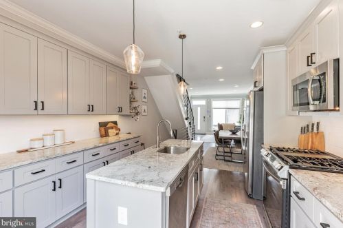 2616 Collins St, Philadelphia PA 19134-3709 exterior