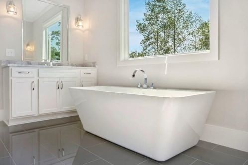 516 Candler Park Dr, Atlanta GA 30307-2115 exterior