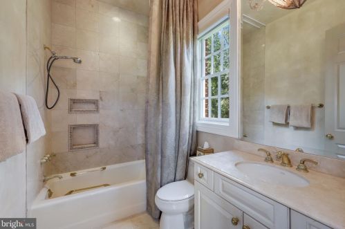 11720 Centurion Way, Rockville MD 20854-6420 exterior