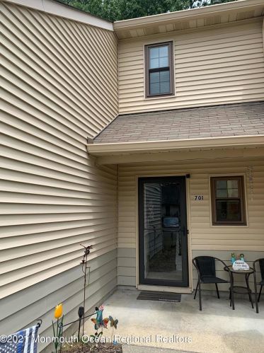 701 Daffodil Dr, Jackson Twp, NJ 08527-4126
