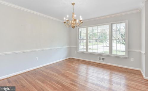 8804 Falkstone Ln, Alexandria VA 22309-4007 exterior