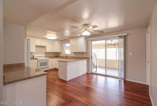 12011 8 St, Tucson AZ 85719-5411 exterior