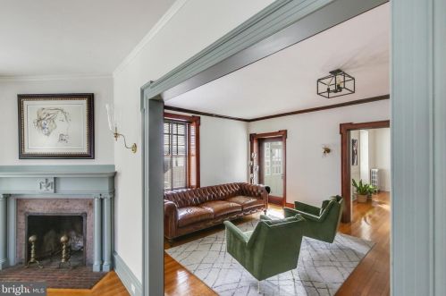 5800 Greene St, Philadelphia PA  19144-2704 exterior