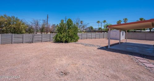 8105 Beverly St, Tucson AZ 85710-5929 exterior