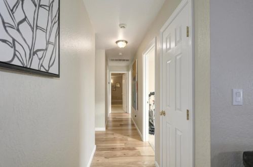 1707 Baywood Ln, Davis CA 95618-0543 exterior