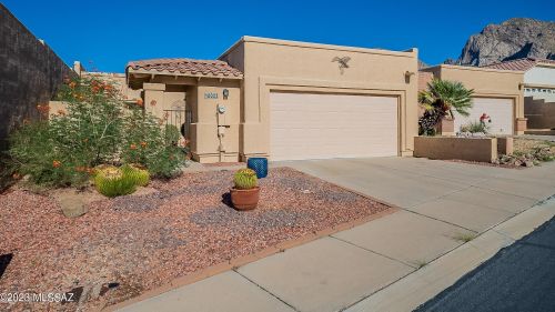 10022 Roxbury Dr, Tucson, AZ 85737-7957