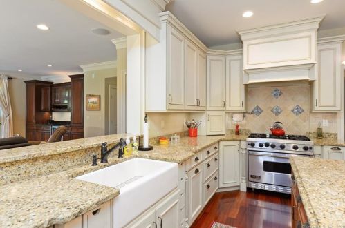 101 Somersby, Farmington CT 06032-2756 exterior