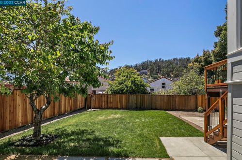 612 Stannage, Berkeley CA 94706-1640 exterior