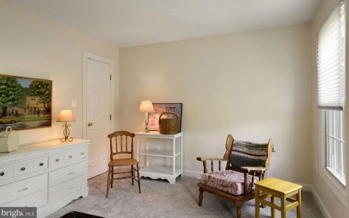 916 Brick Mnr Cir, Silver Spring MD 20905-3819 exterior