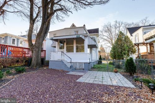 31 Chestnut Ave, Camden NJ 08107-2207 exterior