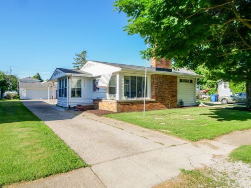 5441 Ohio St, Vermilion, OH 44089-1315