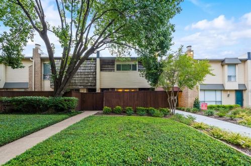 2702 Douglas Ave, Dallas TX  75219-3456 exterior