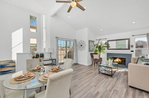 5356 Driftwood St, Oxnard CA 93035-1032 exterior