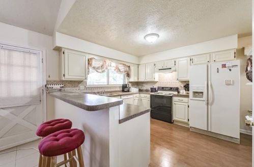 7319 Foxway Ln, Humble TX exterior