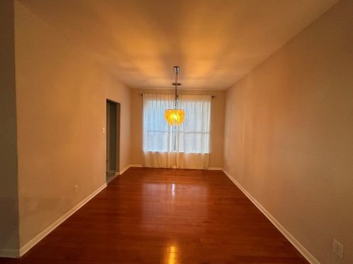 1918 Chasewood Dr, Austin TX  78727-6372 exterior