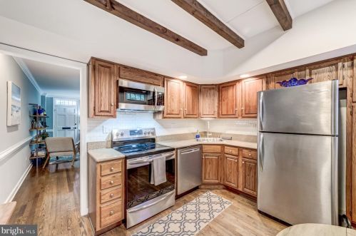 659 Columbus St, Alexandria VA  22314-1848 exterior