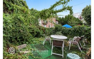 421 79th St, Brooklyn NY  11209-3708 exterior