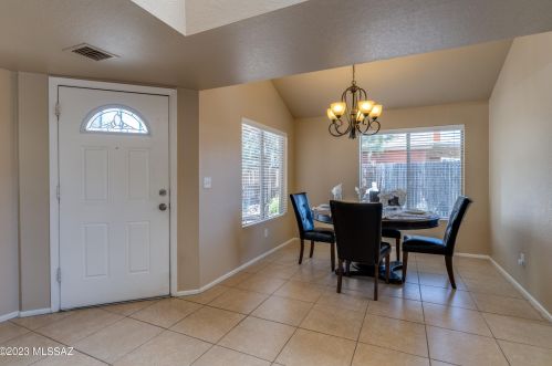 4747 Laird Way, Tucson, AZ 85705-4838