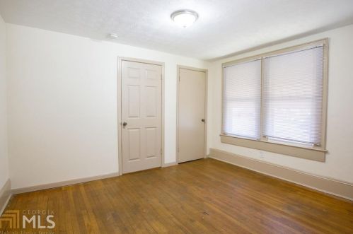 1069 Hemphill Ave, Atlanta GA 30318-5441 exterior