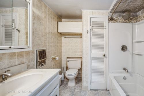 2918 Throop St, Chicago IL 60608-5824 exterior