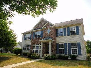 12781 Hearthstone Dr, Fishers, IN 46037-8455