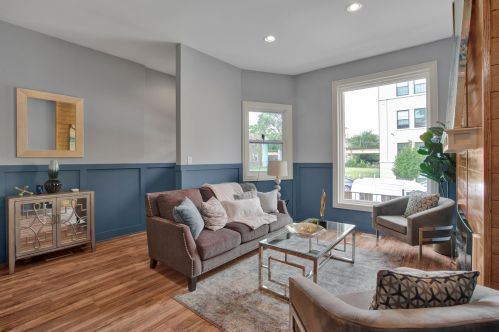 4411 Calumet Ave, Chicago IL  60653-3306 exterior