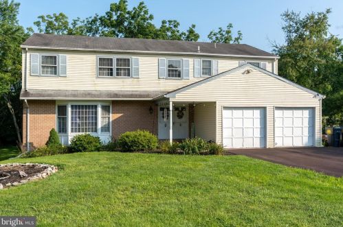 1141 Grandview Cir, Pottstown, PA 19465-7725