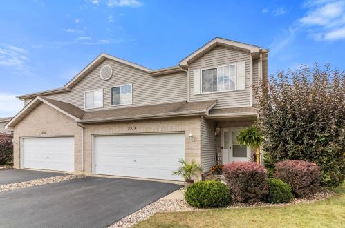 3313 Fiday Rd, Joliet, IL 60431-0645