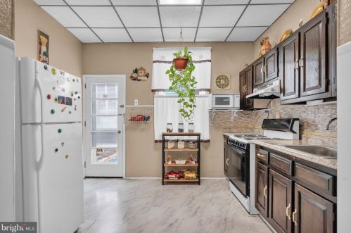 1920 16 St, Philadelphia PA 19145-3010 exterior