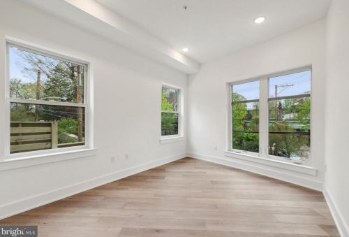 367 Hortter St, Philadelphia PA  19119-2046 exterior