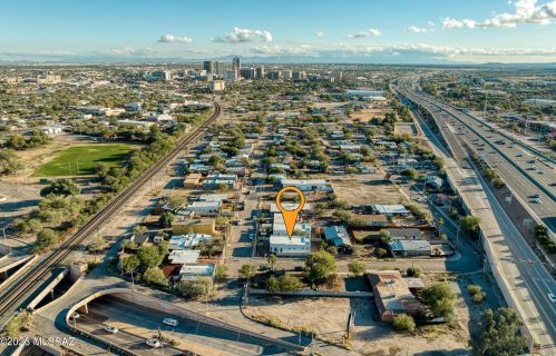 1045 Anita Ave, Tucson AZ  85705-7515 exterior