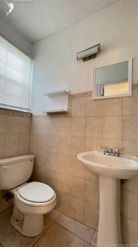 555 Twylite Ter, Fort Pierce FL 34983-1186 exterior