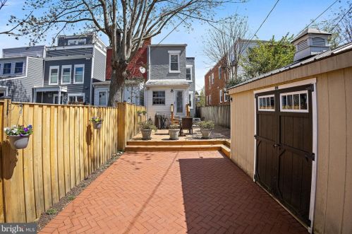 418 Fayette St, Alexandria VA 22314-2228 exterior