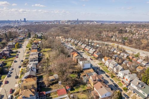 1036 Mirror St, Pittsburgh PA 15217-2646 exterior