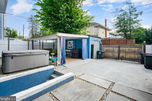 4702 Georgia Ave, Washington DC 20011-4532 exterior