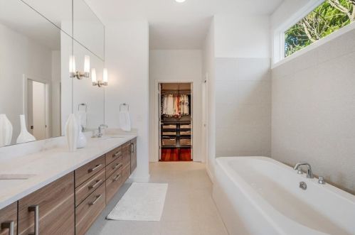 2679 Acorn Ave, Atlanta GA 30305-3703 exterior