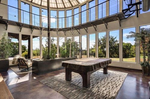 610 Crystal Crk Dr, Austin TX 78746-4728 exterior