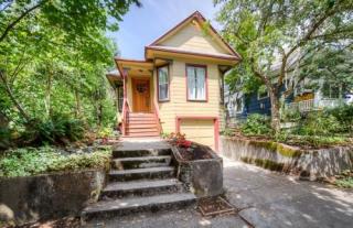 3421 Morrison St, Portland, OR 97214-3130