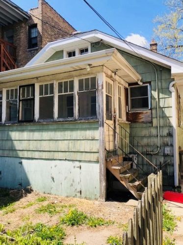 6431 Richmond St, Chicago IL  60645-4201 exterior