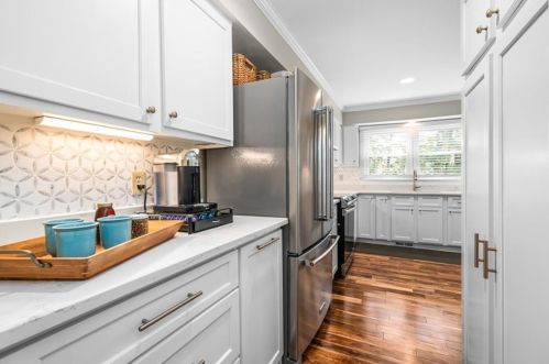 2276 Defoors Fry Rd, Atlanta GA 30318-2324 exterior